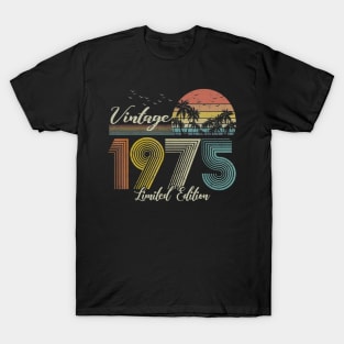Vintage 1975 Limited Edition Men Women 45 Birthday T-Shirt